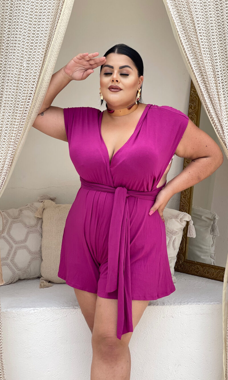 macaquinho thaise anarruga fúcsia plus size (cópia)