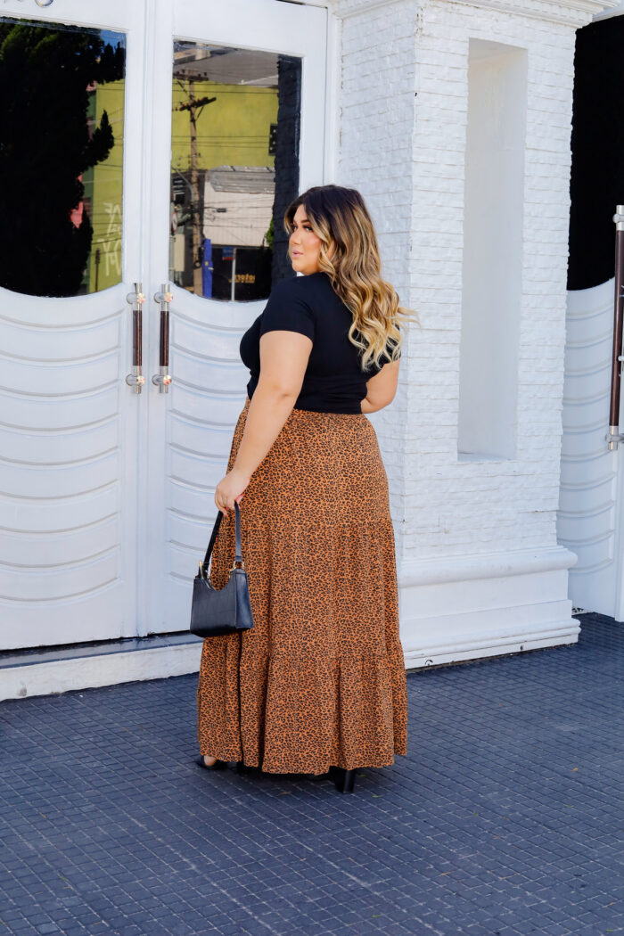 macacao lara viscolycra preto estampado plus size (cópia) macacao lara viscolycra preto estampado plus size (cópia)