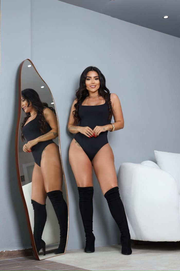 body nick fluity gola quadrada preto plus size (cópia) body nick fluity gola quadrada preto plus size (cópia)