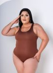 body zarah fluity gola redonda bege plus size