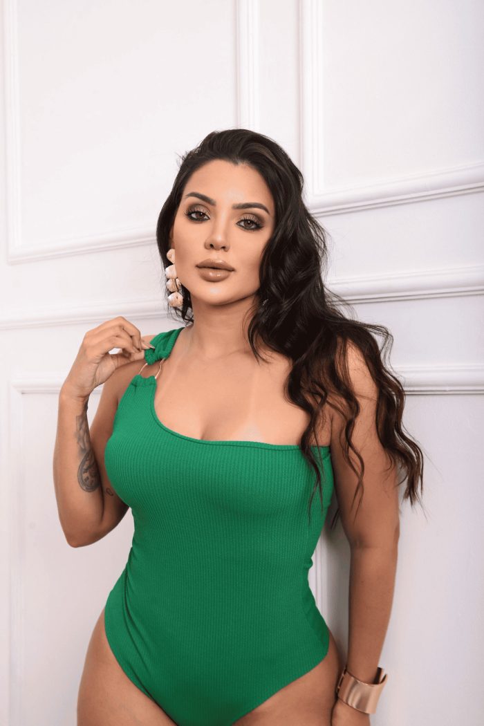body renata mula manca com fivela dourada anarruga verde bandeira plus size (cópia) body renata mula manca com fivela dourada anarruga verde bandeira plus size (cópia)
