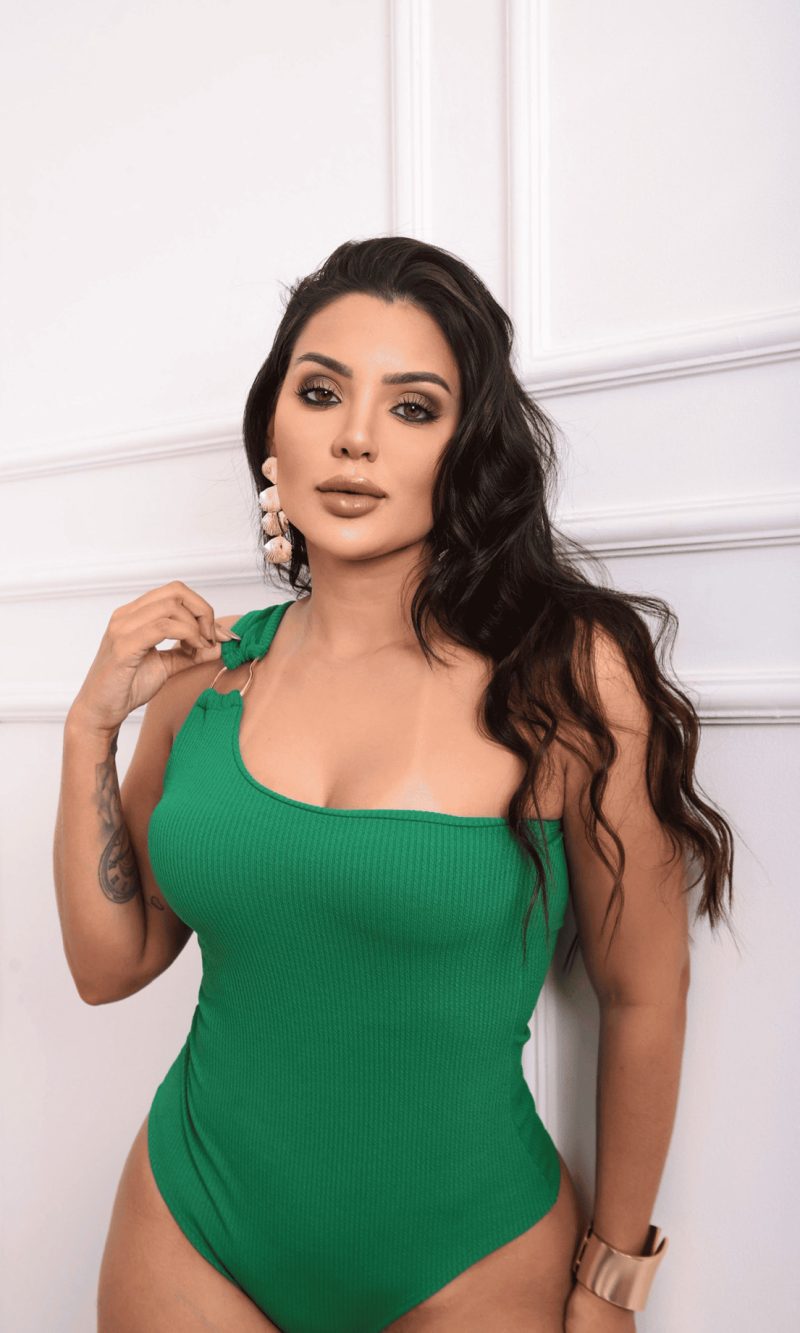 body renata mula manca com fivela dourada anarruga verde bandeira plus size (cópia)