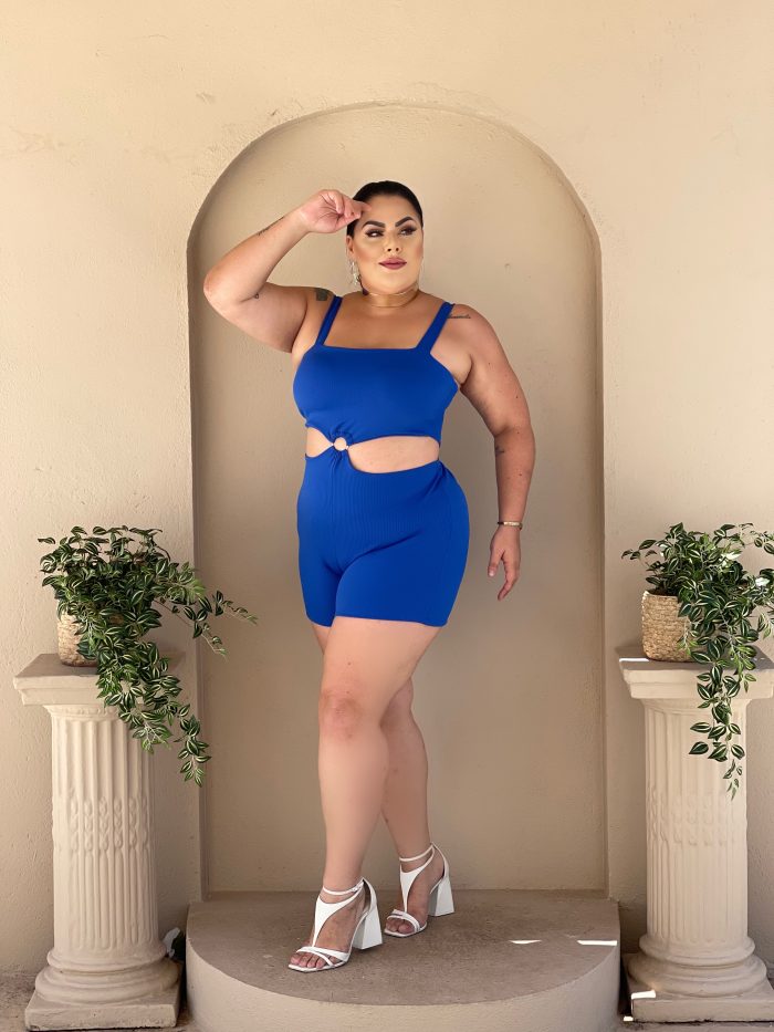 macaquinho thaisa anarruga fúcsia plus size (cópia) macaquinho thaisa anarruga fúcsia plus size (cópia)