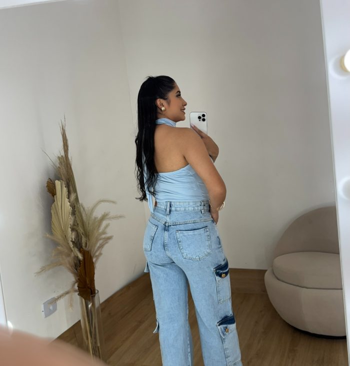 cropped top feminino decote choker frente Única moda verão slim cropped top feminino decote choker frente Única moda verão slim