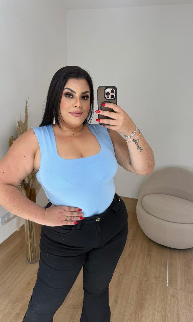 body nick fluity gola quadrada amarelo manteiga plus size