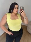 body nick fluity gola quadrada amarelo manteiga plus size