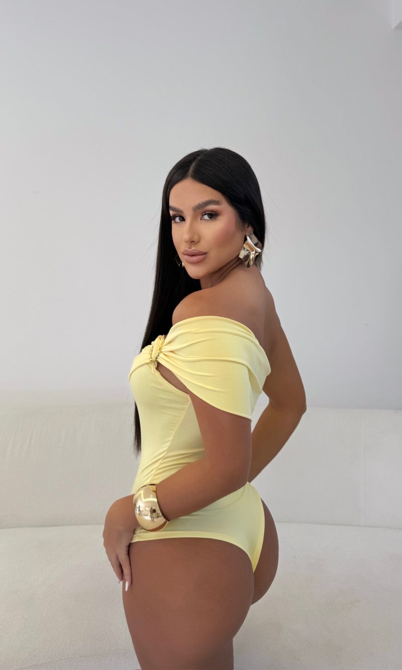 body decotado feminino manga nula com detalhe fivela premium body decotado feminino manga nula com detalhe fivela premium