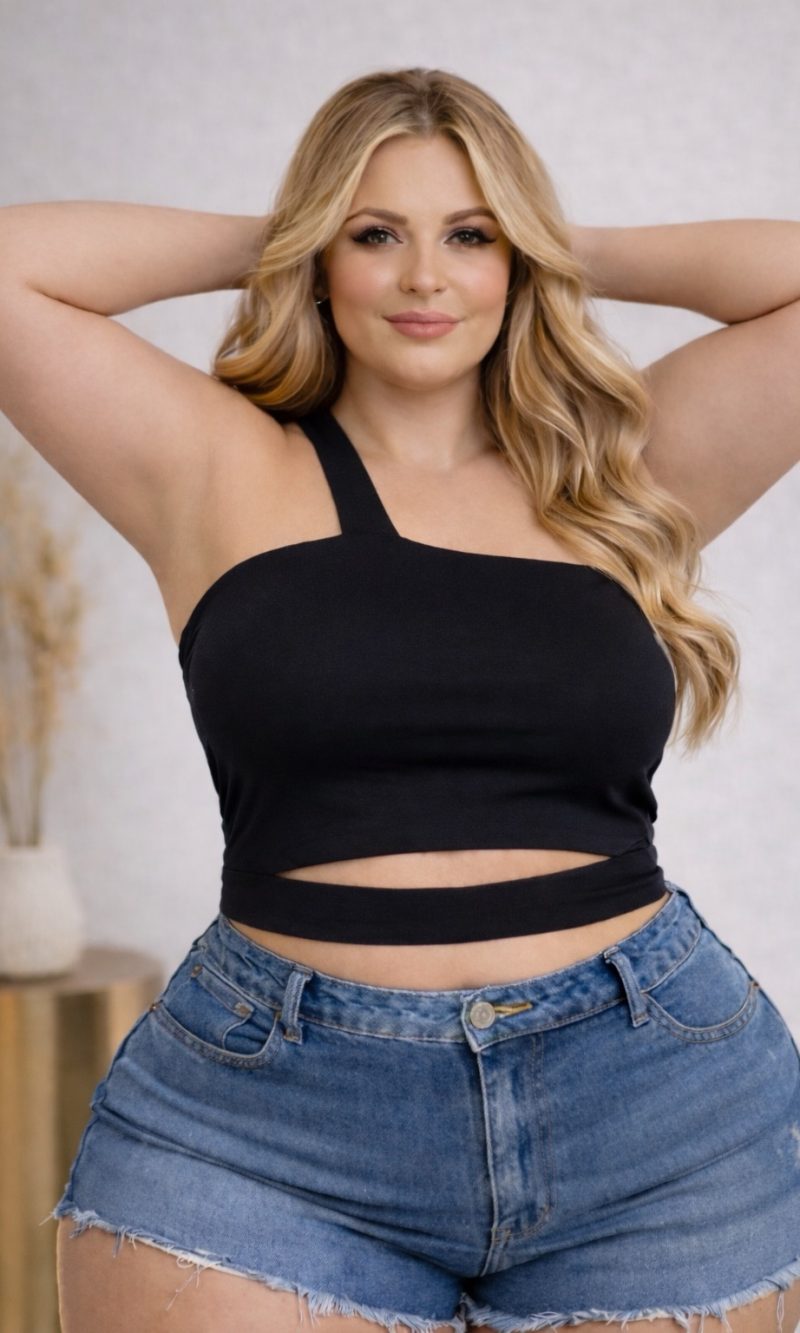 cropped nina decote transversal com abertura na cintura premium preto plus