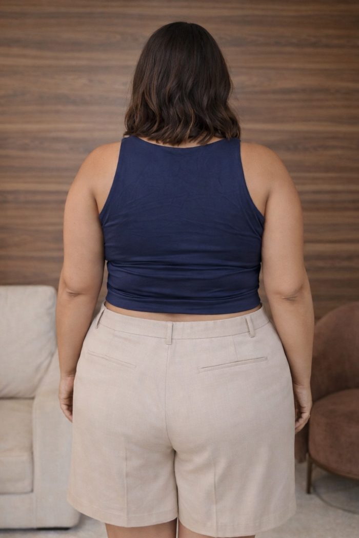 cropped celina com decote frontal abertura na barriga com alça fina premium preto plus cropped celina com decote frontal abertura na barriga com alça fina premium preto plus